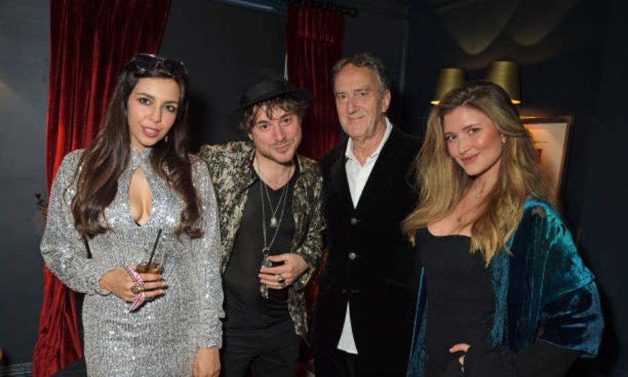 Angus Deayton