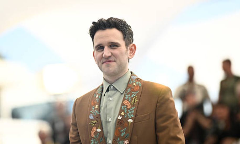 Harry Melling