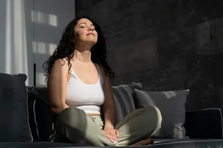 Sober Coaching vs Therapy