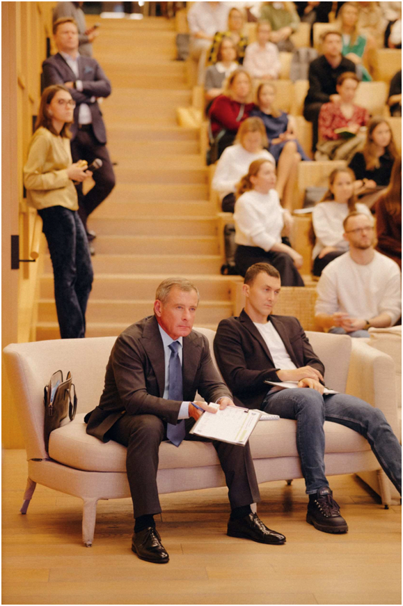 : Grigory Berezkin, who took a PhD in petrochemistry in 1993 after five years as a junior research fellow